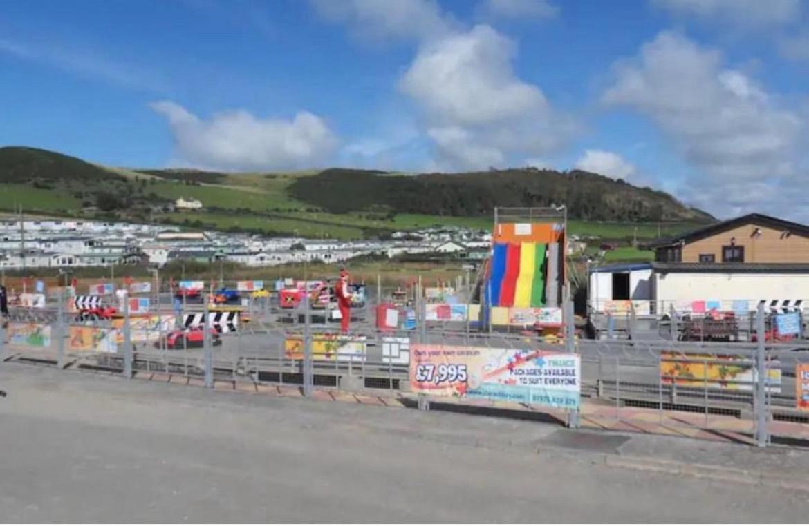 Cozy 2 Bedroom Static Caravan In Clarach Bay , Сasa de vacaciones Aberystwyth