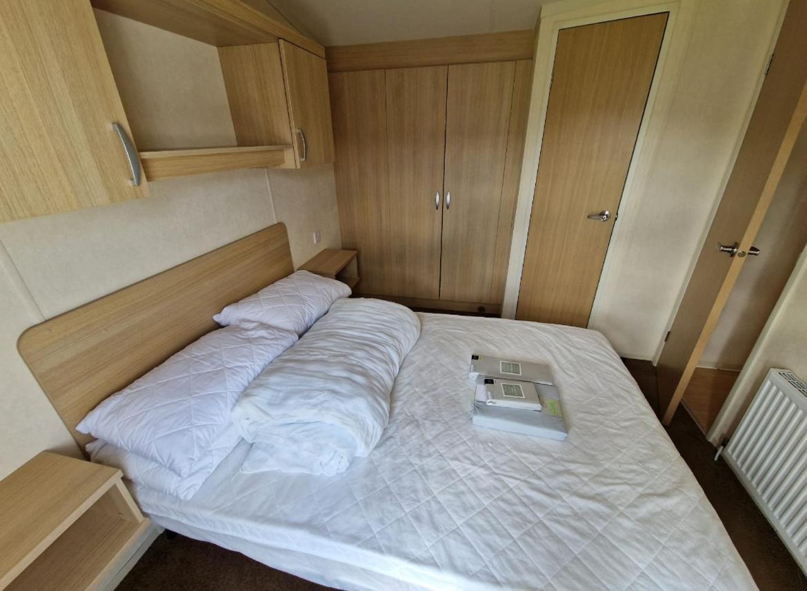 Cozy 2 Bedroom Static Caravan In Clarach Bay , *